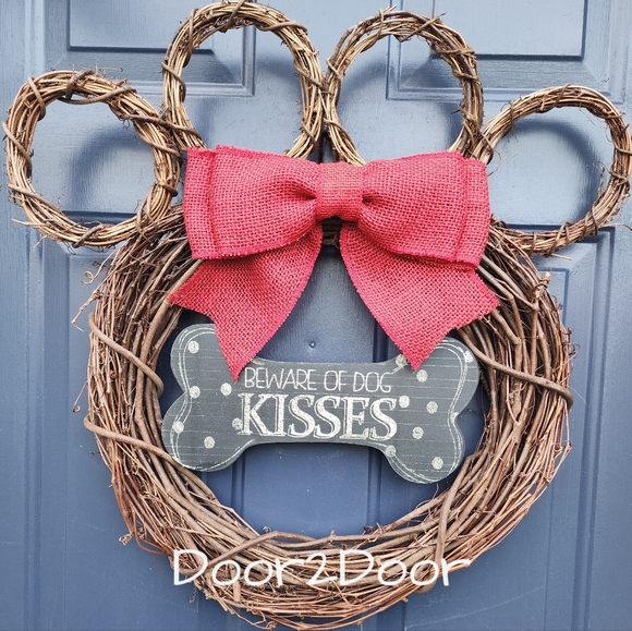 Beware of Dog Kisses / Welcome Paw Wreath 🐾